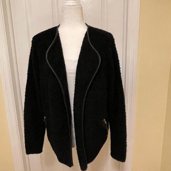 Softest sweater/ jacket ever! - Picture 2 of 9